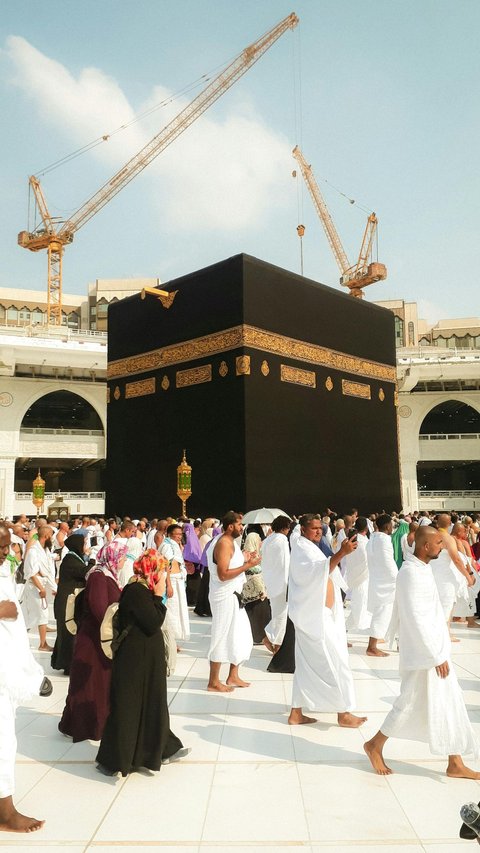 6 Conditions for Tawaf to be Valid, One of Them is Starting and Ending at Hajar Aswad