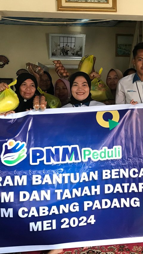 PNM Gerak Cepat Bantu Bencana Banjir Bandang dan Lahar Dingin di Sumatera Barat