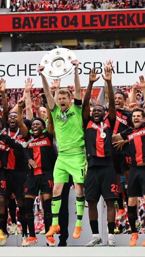 FOTO: Spektakuler, Bayer Leverkusen Cetak Sejarah Juarai Bundesliga Tanpa Kekalahan