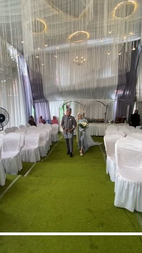 Guests Have Already Left, The Moment of Bridal Procession at This Wedding Only Witnessed by Empty Seats