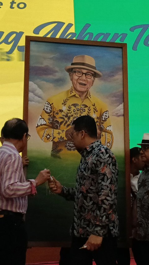 Akbar Tandjung Diberi Penghargaan Sebagai Maestro Aktivis Indonesia, Terungkap Ini Pertimbangannya