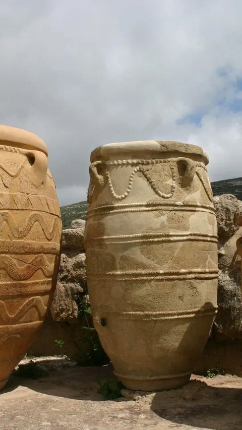 Giant Jars di Kota Kuno Israel Membingungkan Arkeolog