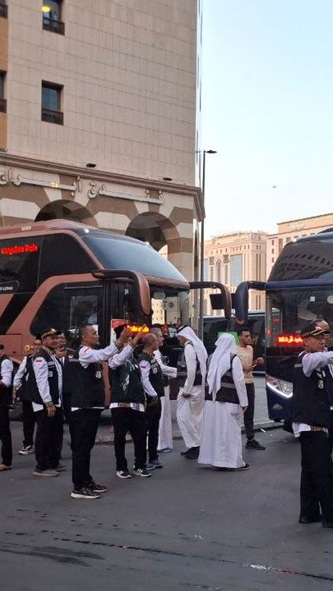 3.400 Jemaah Haji Indonesia di Madinah Mulai Berangkat ke Makkah untuk Umrah Wajib