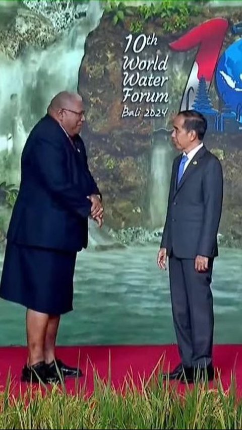 Penampilan Presiden Fiji di KTT WWF ke-10 Bali Curi Perhatian, Ternyata Gara-Gara Outfit Ini