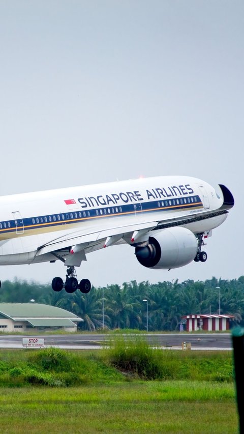 Experience Terrifying Turbulence, Singapore Airlines Previously Distributes 8 Times Salary Bonus to Employees
