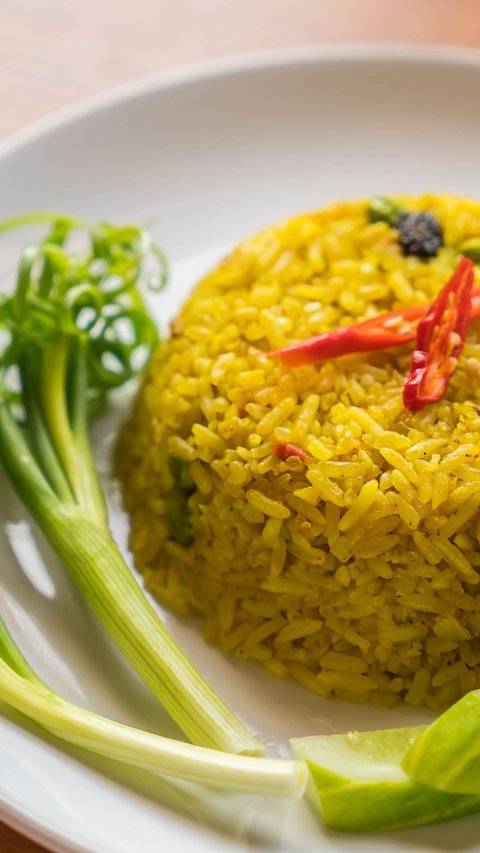Resep dan Tips Membuat Nasi Kuning Spesial yang Enak dan Gurih Cocok untuk Acara Keluarga