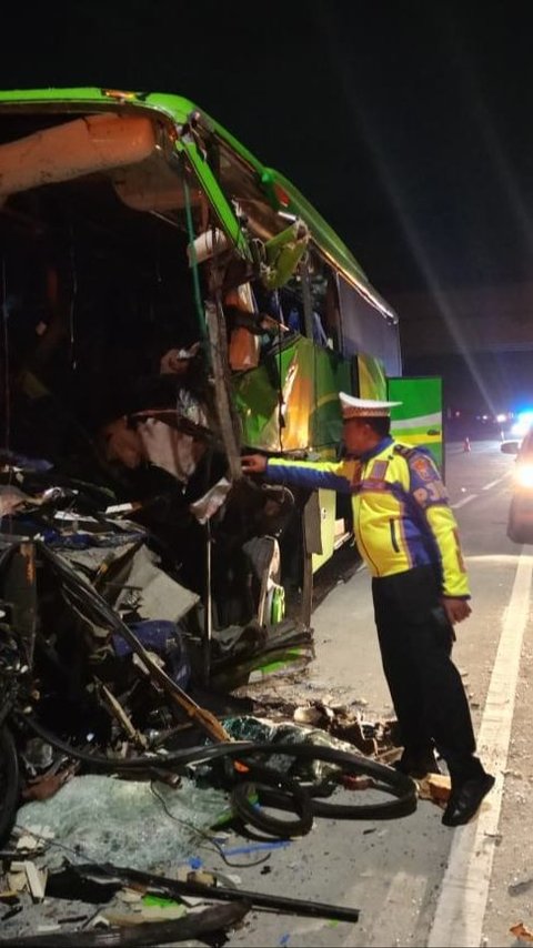 Periksa 8 Saksi Kecelakaan Bus di Tol Jombang, Polisi Belum Tetapkan Tersangka