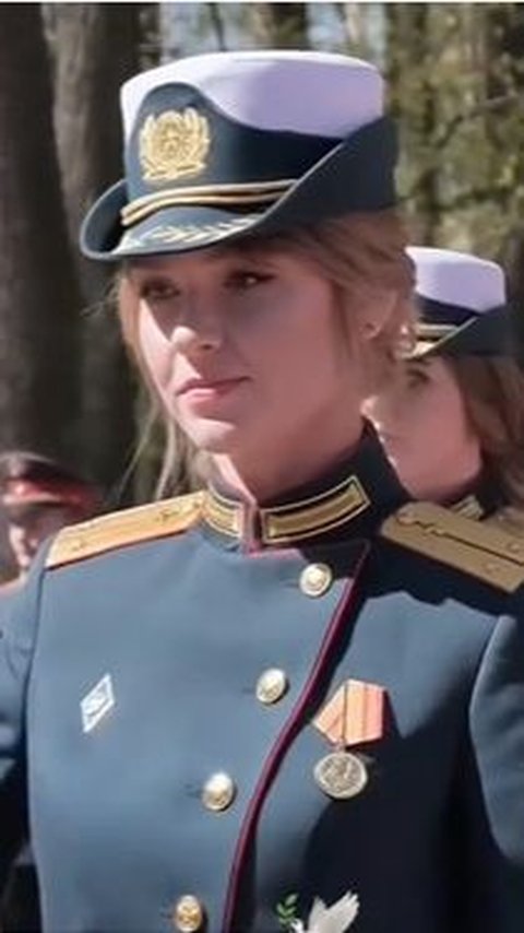 Potret Tentara Wanita Rusia Berwajah Cantik & Seksi, Bikin Pria Jatuh Hati