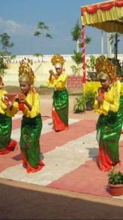 Melihat Tari Melinting, Kesenian Klasik Khas Lampung Timur Simbol Keagungan dan Keperkasaan