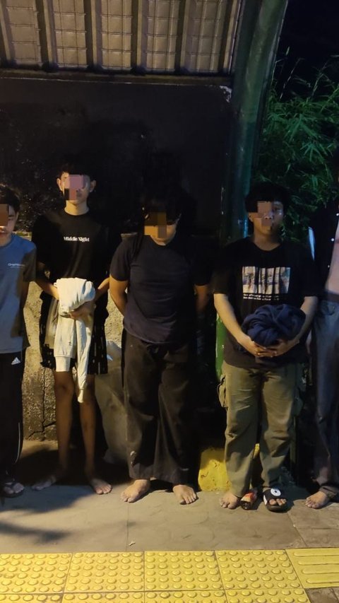 Bikin Resah, 11 Remaja Bawa Sajam Mau Tawuran di Jaksel