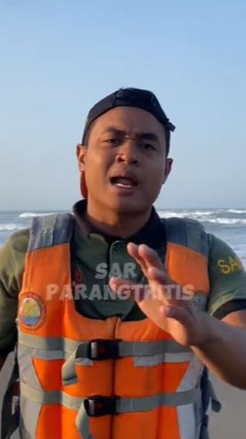 Viral Aksi Tim SAR Ingatkan Pentingnya Keselamatan saat Bermain di Pantai Parangtritis, Menguak Mitos Larangan Pakai Baju Hijau