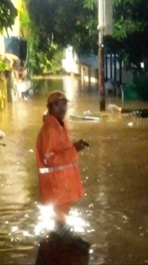 Jakarta Diguyur Hujan, 16 RT Terendam Banjir Sabtu Pagi