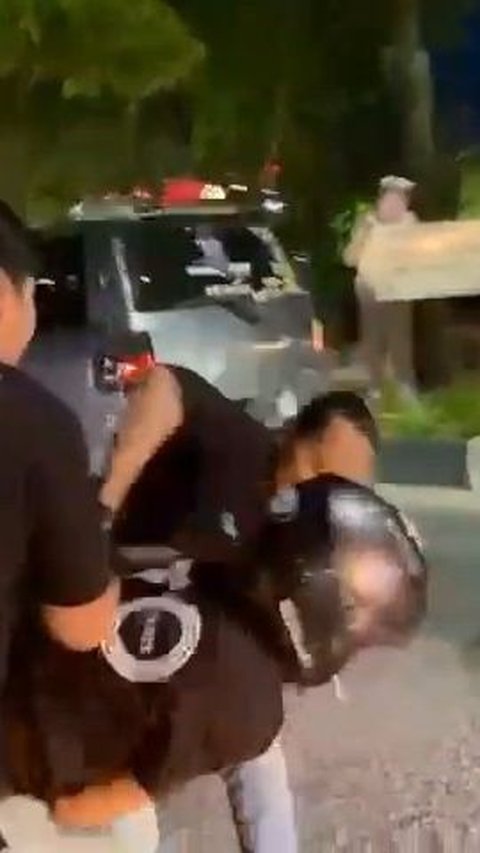 Bawa 4.750 Ekstasi, Mahasiswa Semester Akhir Tabrak Motor Polisi saat Hendak Ditangkap