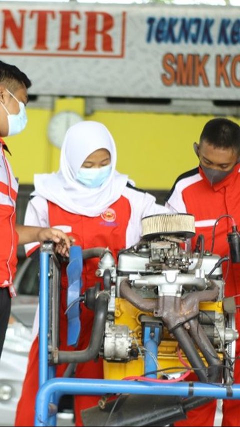 70 Guru SMK Se-Jabotabek Siap Produksi 160 Unit Konversi Motor Bensin Jadi Listrik