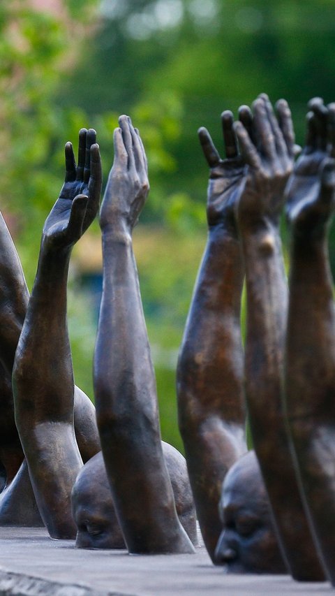 How to Watch the 2024 'National Memorial Day Concert' on PBS