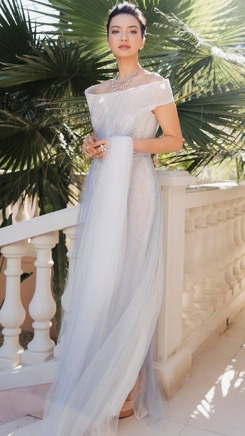 Pesona Raline Shah di Cannes Film Festival, Menawan dengan Gaun Mewah dan Sentuhan Kain Batik