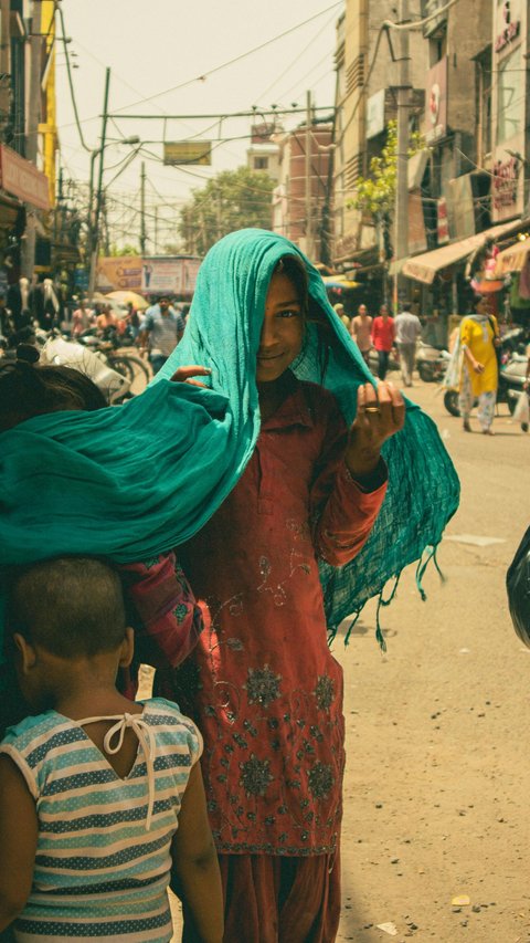 Heartbreaking Story of Pakistani Residents Living Under 52 Degrees Celsius: Like in Hell