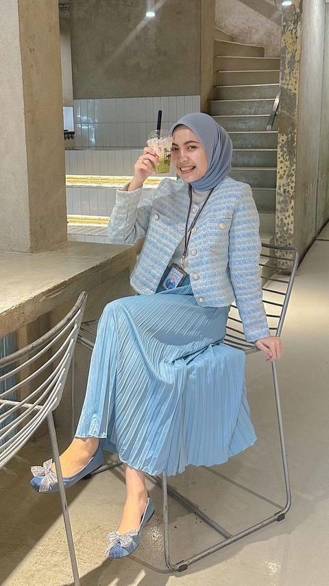 Inspiration Touch of Blue Outfit for Hijabers, Stay Fresh in Hot Weather