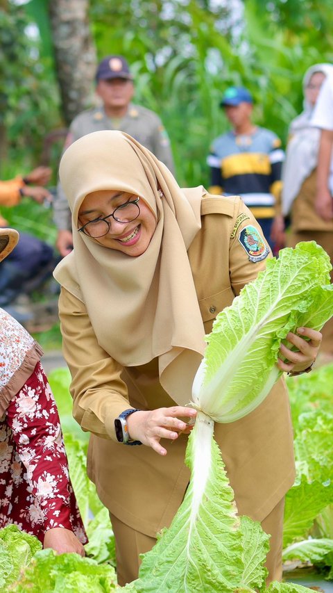 Ngantor di Dua Desa, Bupati Ipuk Geber Program Penguatan Ekonomi Arus Bawah