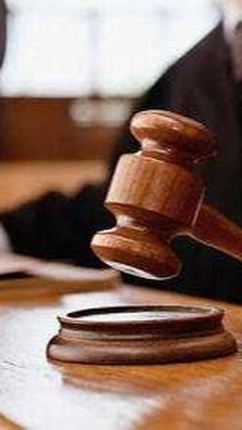 Terdakwa Korupsi BTS Sadikin Rusli Minta Ditahan di Jatim