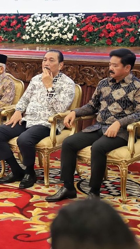 Gaya Satu Menteri Jadi Sorotan saat Jaksa Agung & Kapolri di Mobil Golf Bareng, Ramai Isu Jampidsus Diikuti Densus