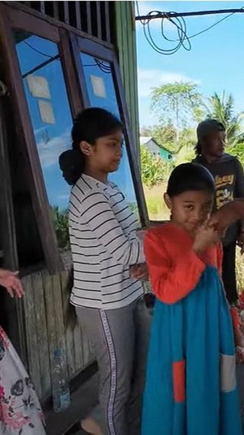 Keluarga Anis Mendadak Pindah Ke Kalimantan, Penampakan Rumahnya Jadi Sorotan