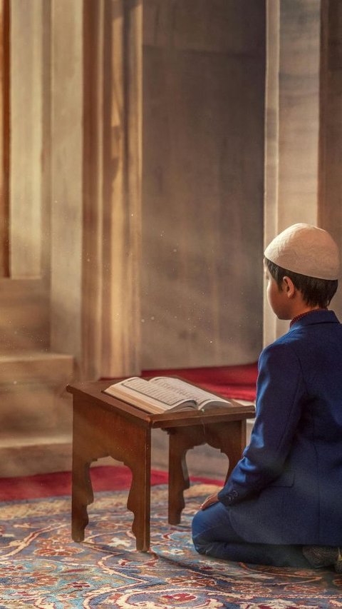 Doa Setelah Membaca Surat Al Waqiah, Lengkap Beserta Artinya