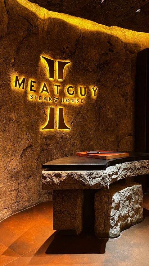 Steak Restaurant with Gold Mine Concept, Making Dining Experience Exciting
