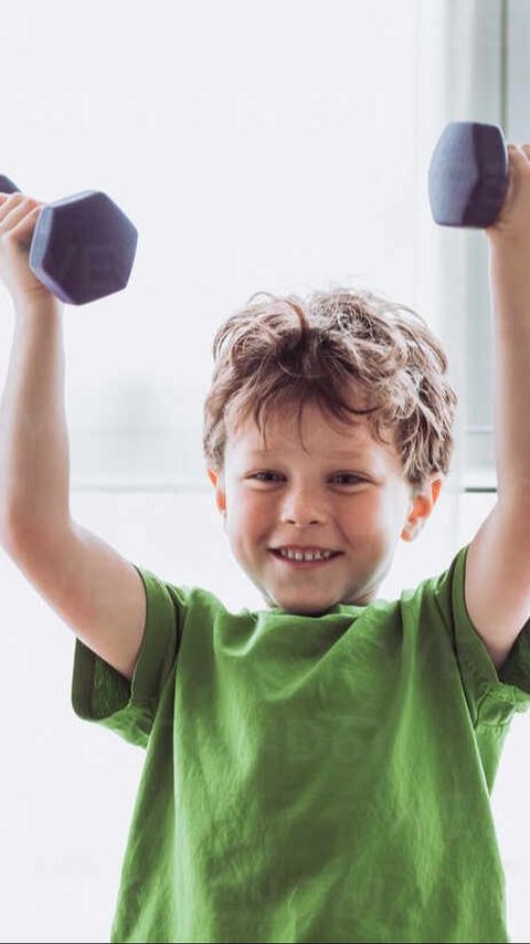 Manfaat Latihan Angkat Beban pada Anak, Berikut Hal yang Harus Diperhatikan