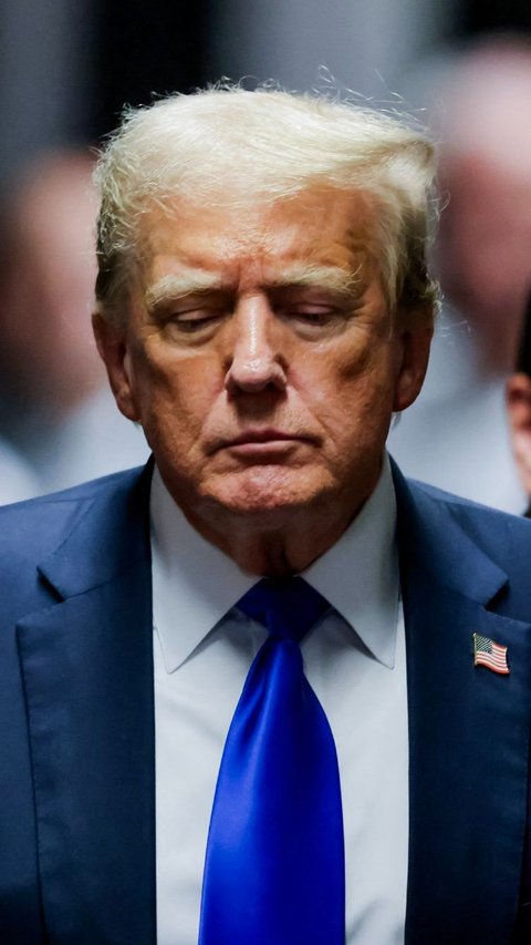 FOTO: Wajah Murung Donald Trump Divonis Bersalah dan Terbukti Suap Bintang Porno
