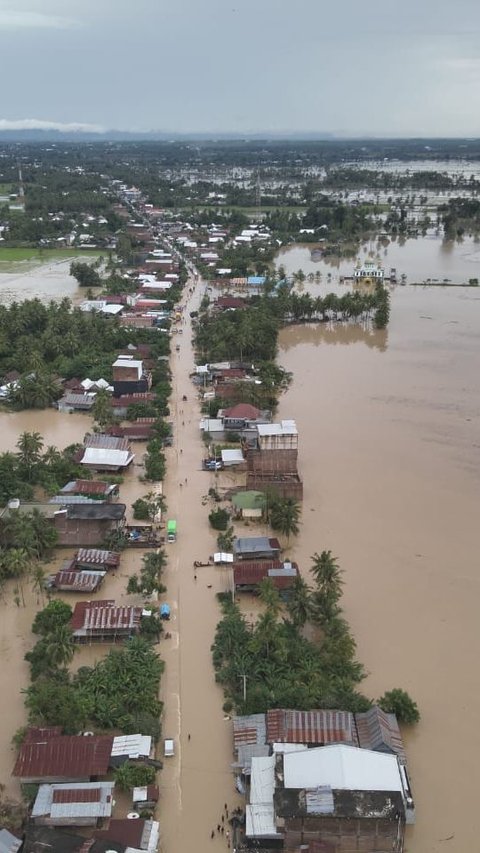 Delapan Korban Banjir dan Longsor Meninggal, Pemprov Sulsel Keluarkan Tanggap Darurat