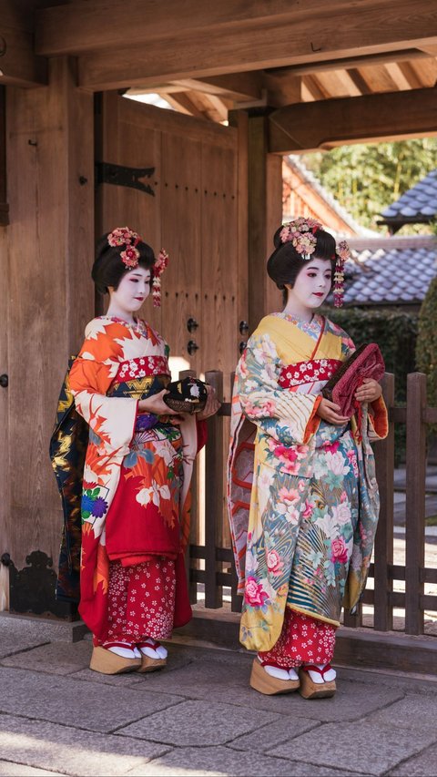 10 Geisha Skin Care Secrets and Tips for Ageless Beauty from Ancient Japan
