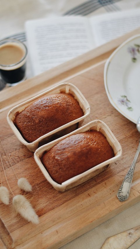 5 Resep Bolu Kacang Empuk, Padat dan Manis untuk Camilan