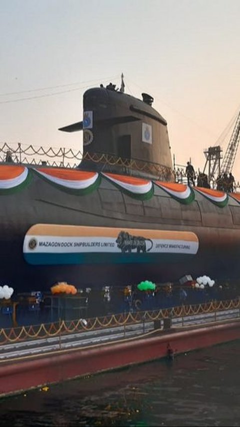India Launches Submarine with Supersonic Missile Torpedo System with Attack Range of Hundreds of Kilometers
