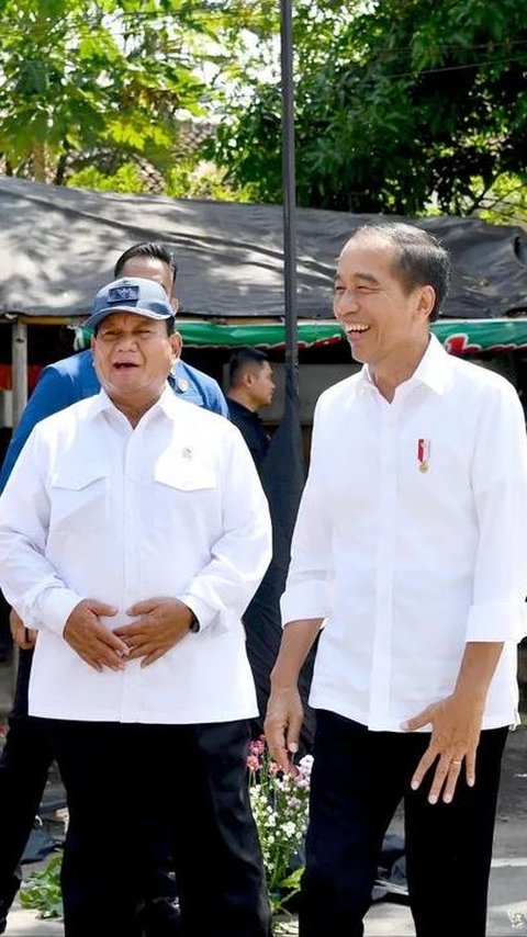 VIDEO: Jokowi Bisiki Presiden Terpilih Prabowo 