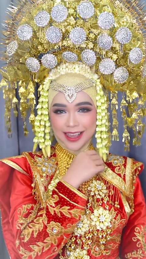 The Charm of Ria Ricis with Flawless Makeup and Minang Attire, Netizens: My Jandaku is on Fire