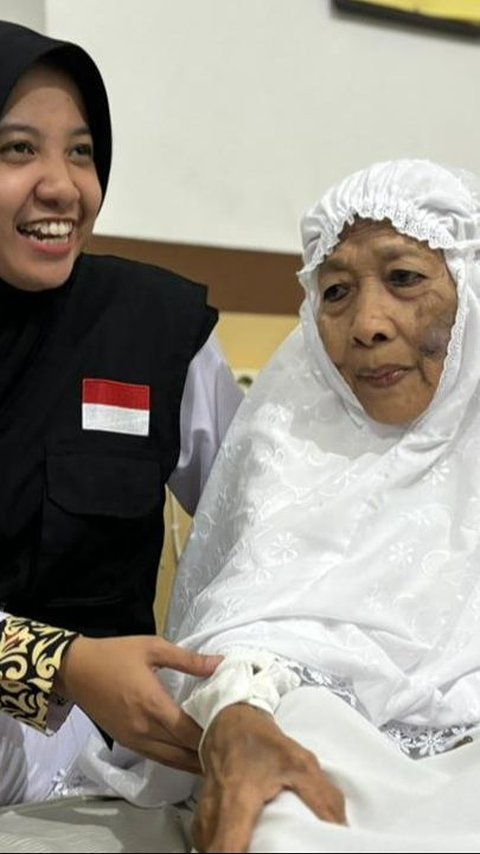 Jemaah Haji 99 Tahun Ini Berangkat ke Tanah Suci