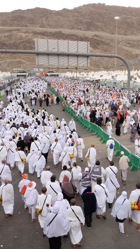 Preparation for Overnight Stay of Hajj Pilgrims in Muzdalifah, Normal and Murur Schemes
