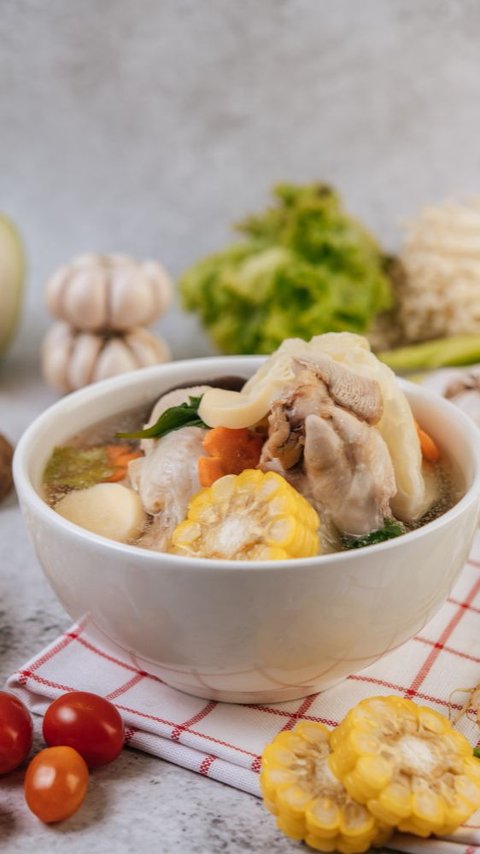Easy Chicken Soup Recipe: The Simple and Comforting Dish to Warm Your Body