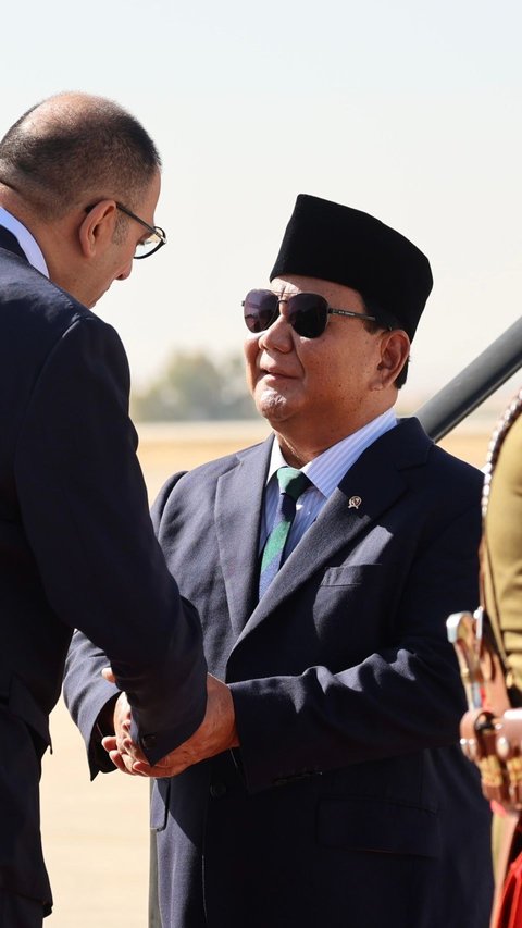 Tiba di Yordania, Prabowo akan Wakili Jokowi di Konferensi Tanggap Darurat Gaza
