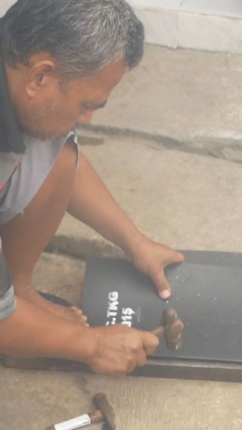 Pria di Lumajang Sulap Barang Rongsokan Jadi Pemanggang Sate, Ramai Pemesan Jelang Hari Raya Kurban