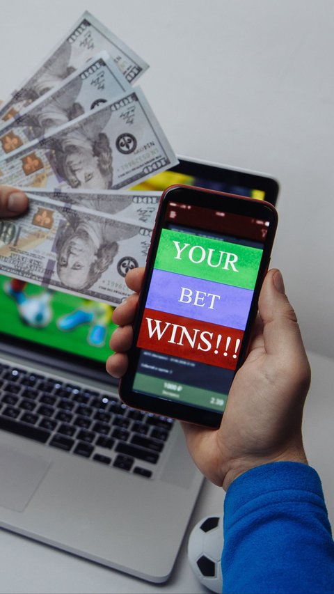 Online Gambling Not Only Causes Bankruptcy but Also Serious Mental Problems