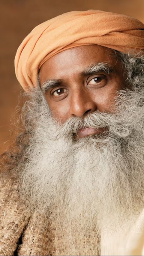 50 Sadhguru Quotes That Will Bring Peace to Your Mind