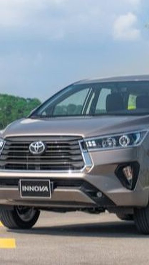 Berapa Pajak Toyota Innova 2023? Simak Rinciannya di Sini