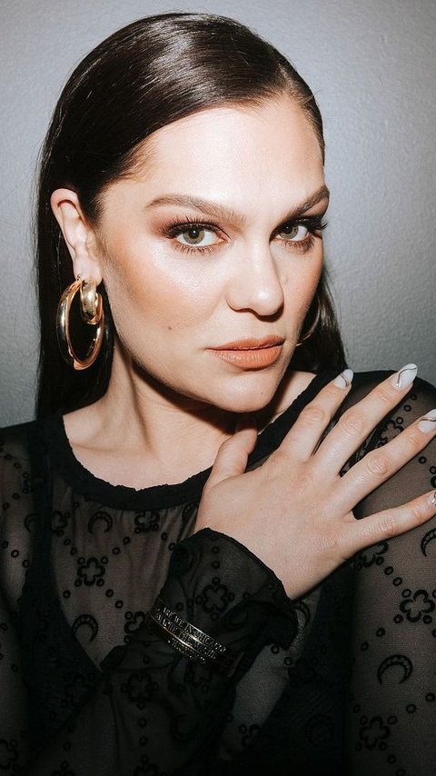 Portrait of Jessie J Performing at Crazy Rich Surabaya Wedding Reception