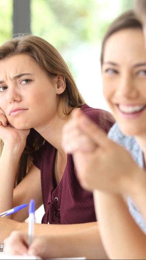 5 Signs of Envy and Jealousy from Your Friends, Beware It Can Happen to You