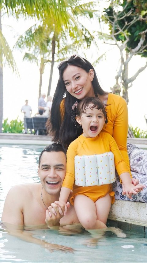 Liburan ke Bali, Ini Potret Jonas dan Asmirandah Bersama Sang Putri Menginap di Resort Mewah, Sekeluarga Good Looking Semua