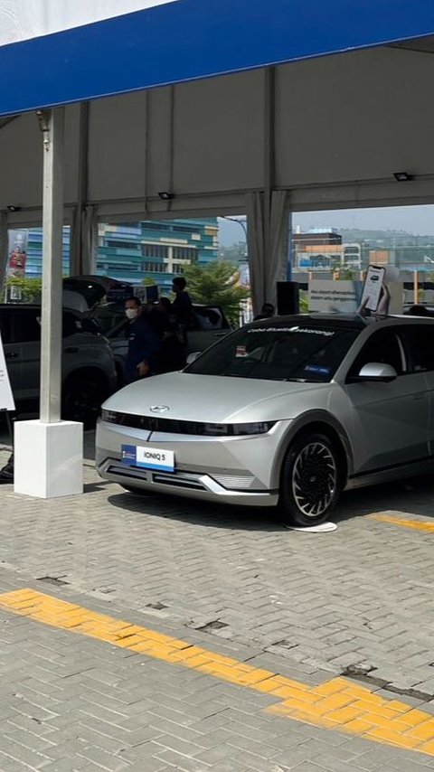 Taman Budaya Sentul, Hyundai menawarkan sesuatu yang menarik dengan mengadakan Mini Motorshow.