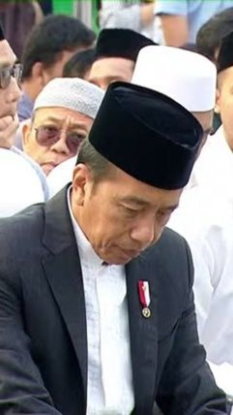 Jokowi Kurban Sapi Limosin Berbobot 1,25 Ton di Masjid Baiturrahman Semarang