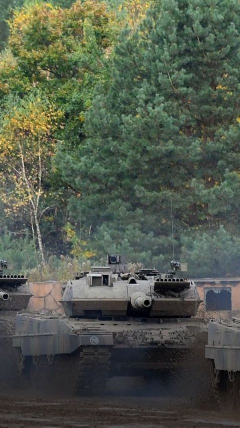 VIDEO: Ketangguhan Tank Leopard TNI AD di Medan Tempur, Boom Uji Lepaskan Tembakan